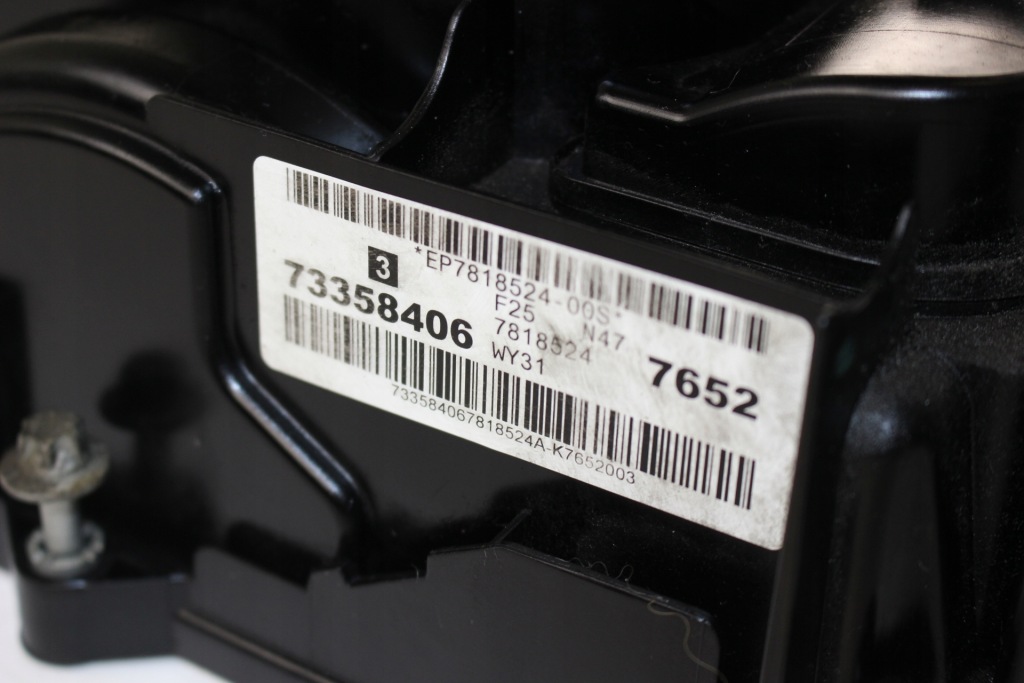 фото №9, Крышка клапанов bmw n47 8570820