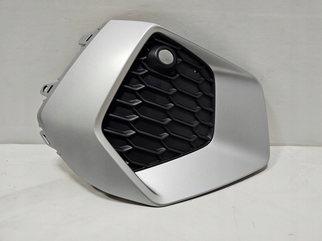 фото №1, Решётка бампера правая audi a3 8y0 nowa