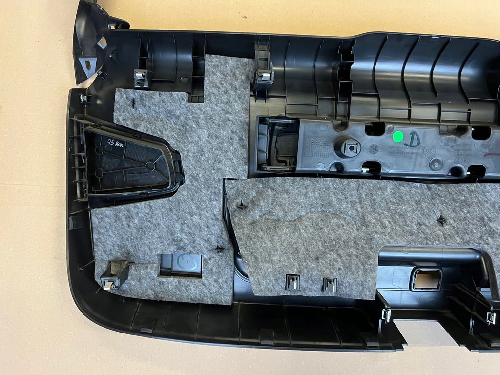 фото №8, Audi q5 ii 80a fy обивка крышки багажника 80a867979a