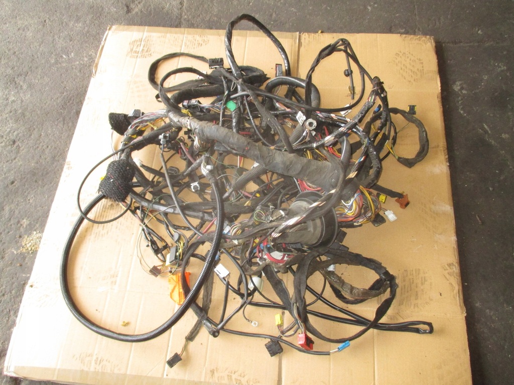 фото №1, Электропроводка кабины renault mascott 3.0 03-10