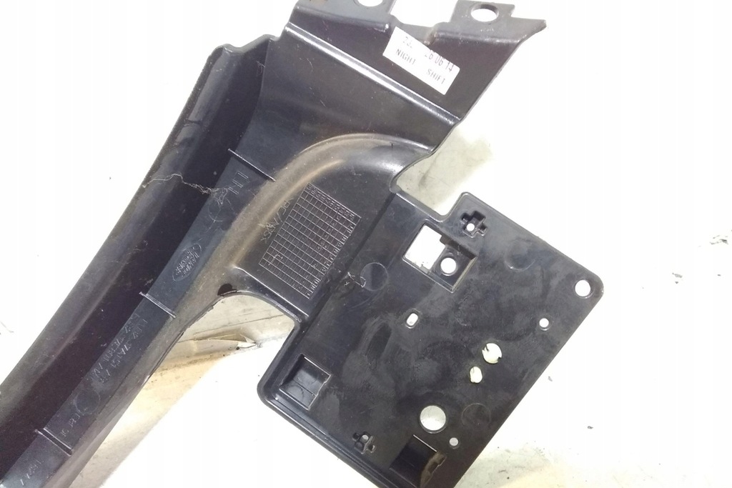 фото №8, Лівий напрямна заднього бампера land rover range rover evoque l538