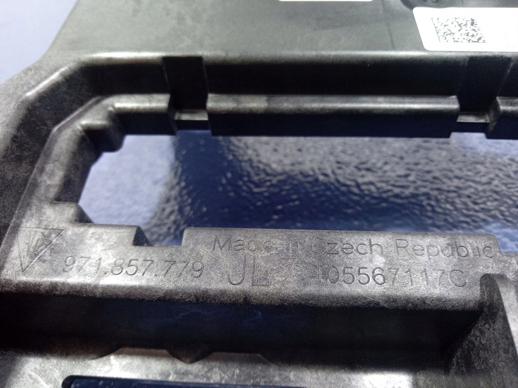 фото №5, Porsche panamera 971 кронштейн кронштейн панели приборной панели 971857779