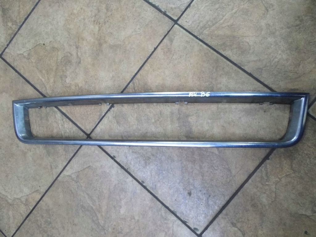 фото №1, Audi a4 b6 рамка решітка 8e0807647