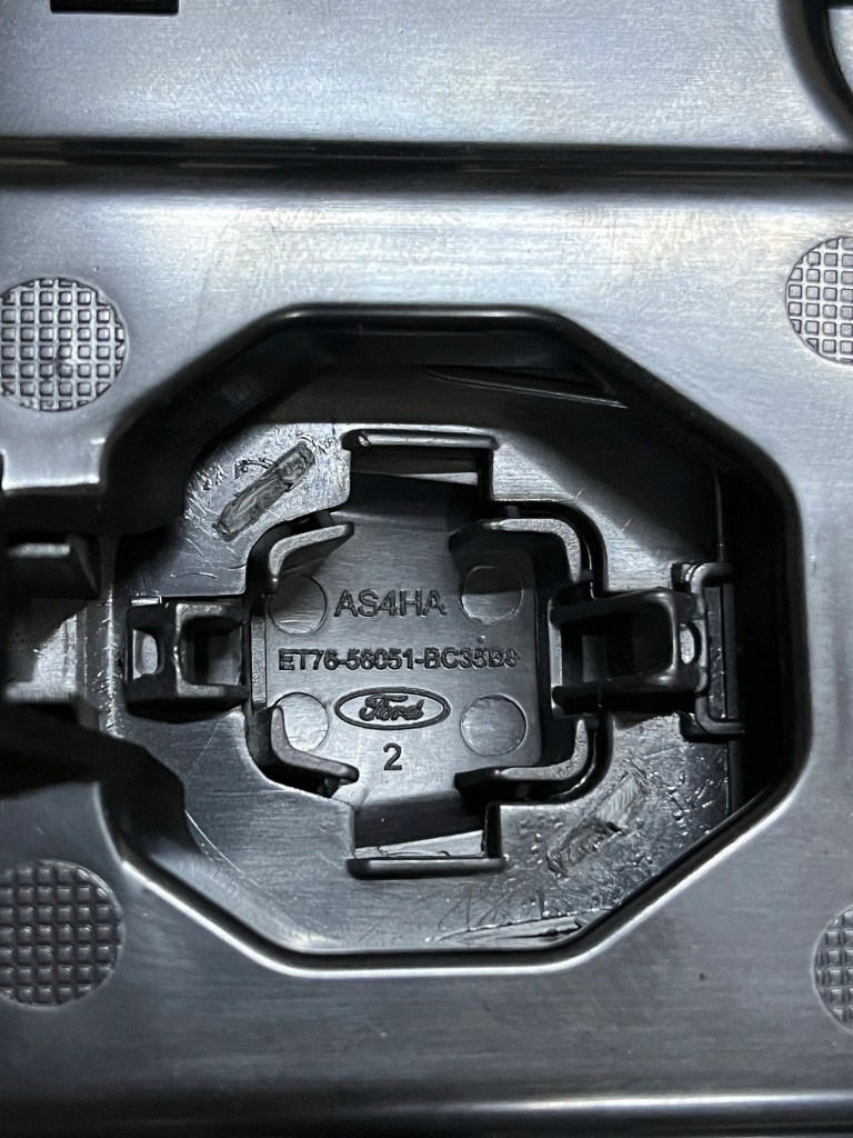 фото №12, Ford courier 14- бардачок верхній панелі консолі usb