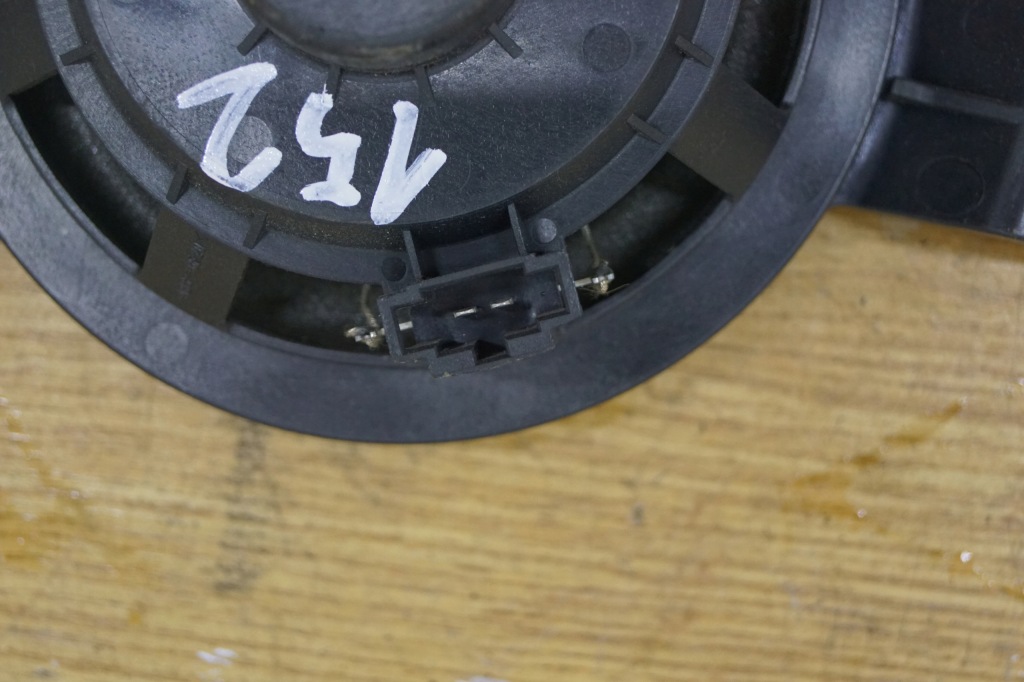 фото №4, Динамик audi r8 bang & olufsen задняя 420035411c