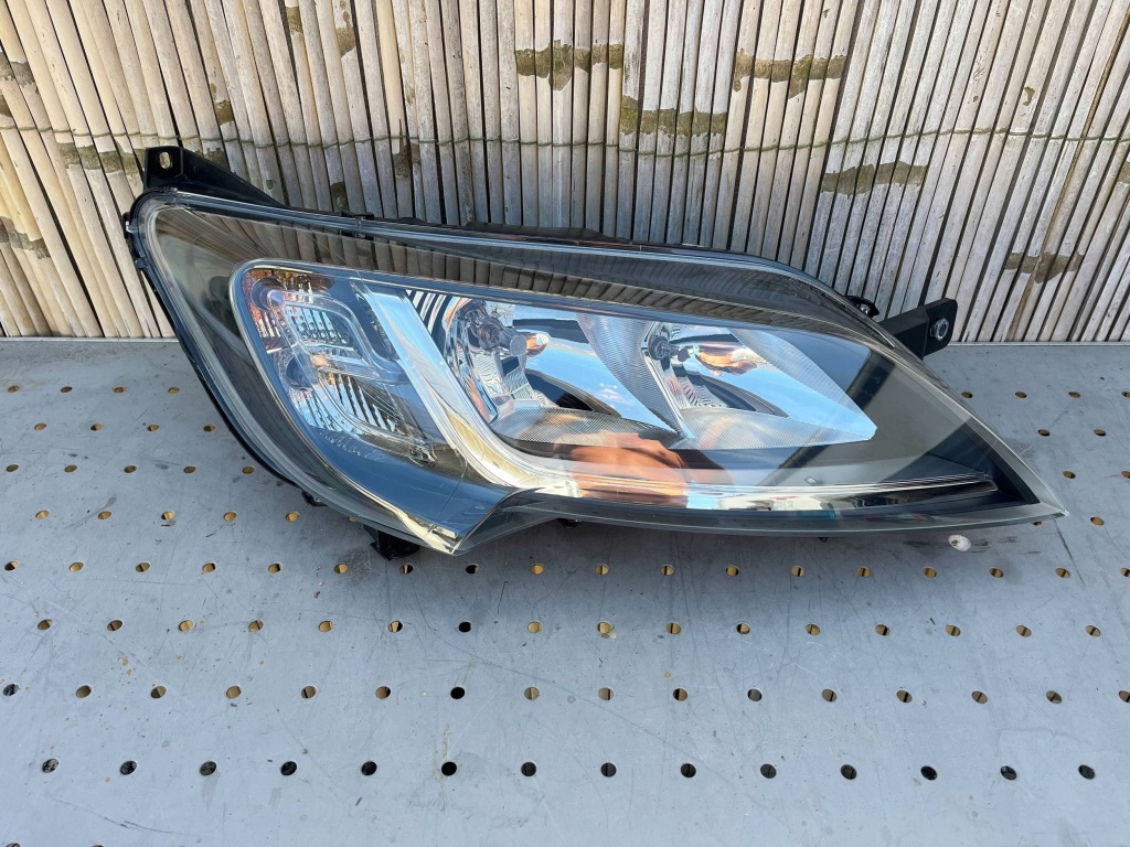 Купить Фара opel movano c 1440923580