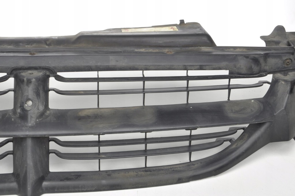 фото №7, Chrysler voyager iii решётка решётка радиатора бампера 04576955