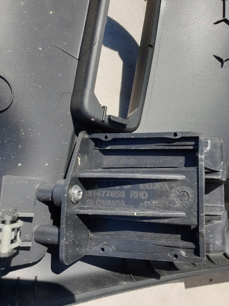 фото №8, Панель корпус нижня панелі панель приладів volvo xc40 ii anglik