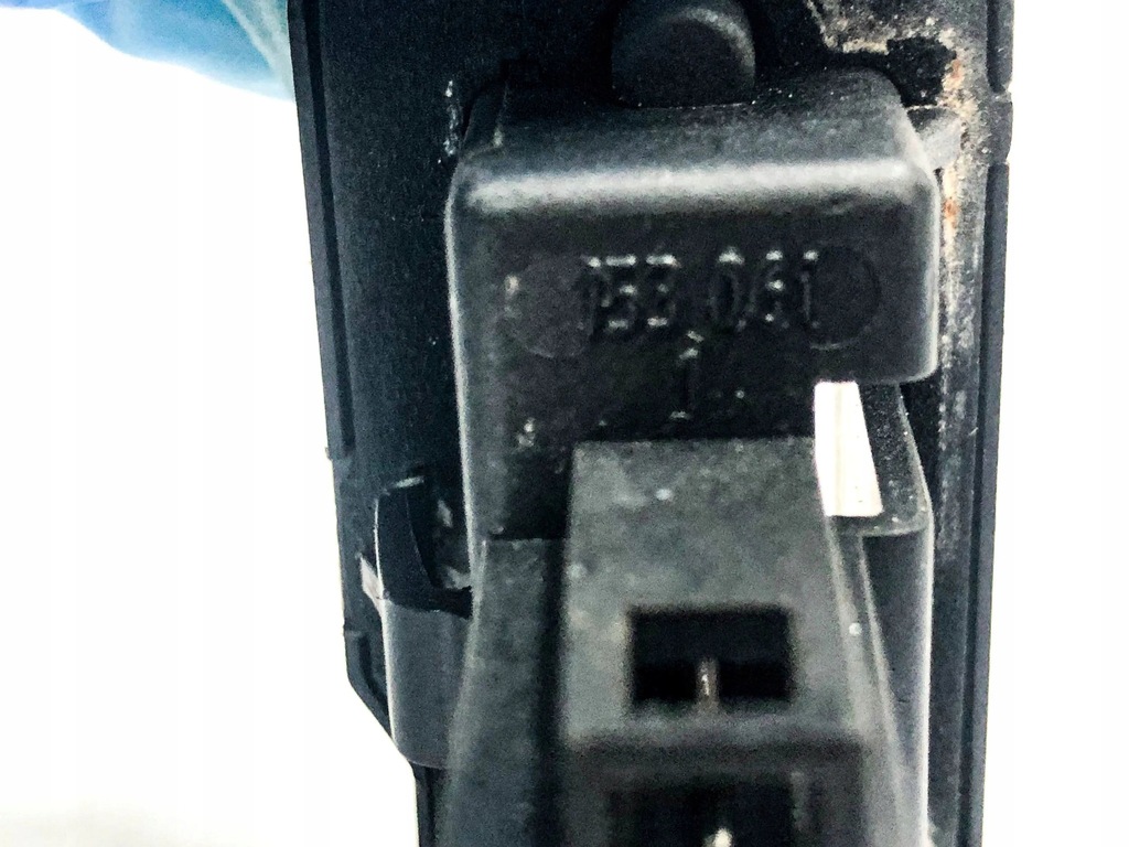 фото №11, Mercedes-benz slk r171 2005 фонари номерного знака регистрационный