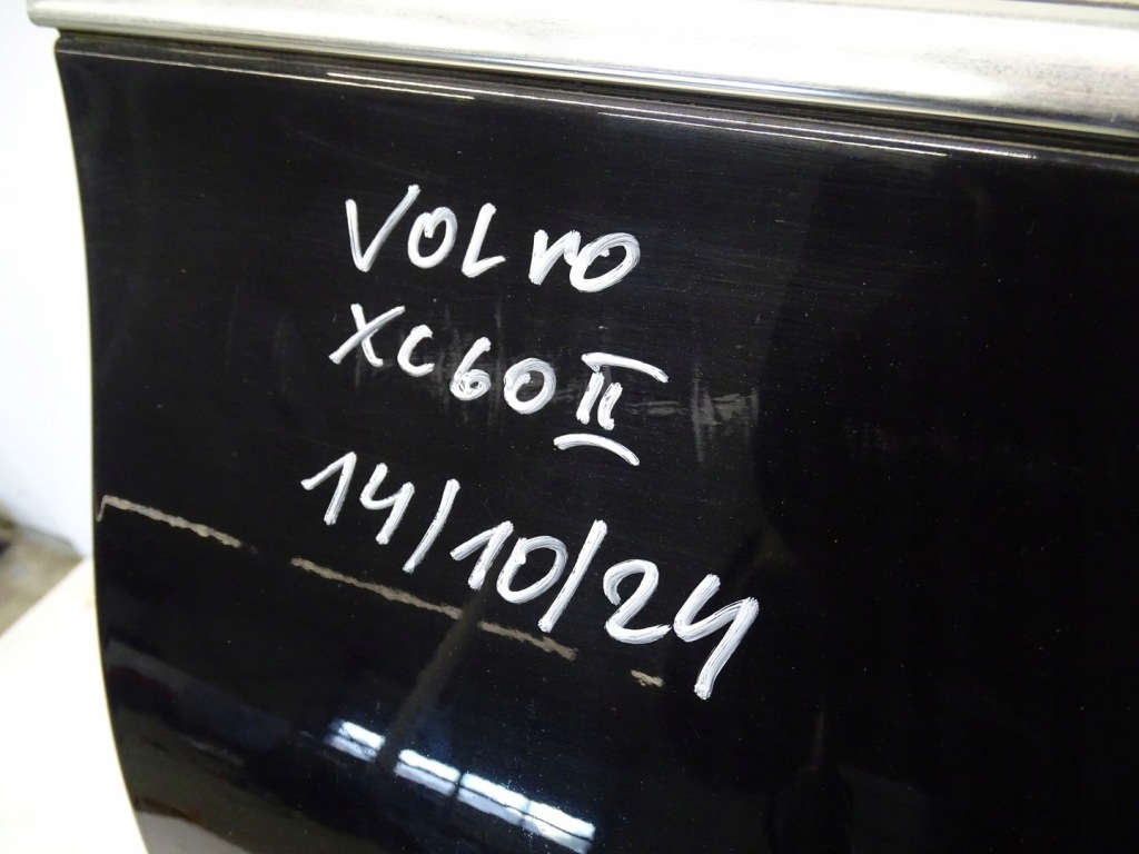 фото №13, Дверь правый перед правое передние volvo xc60 ii 17- чёрные