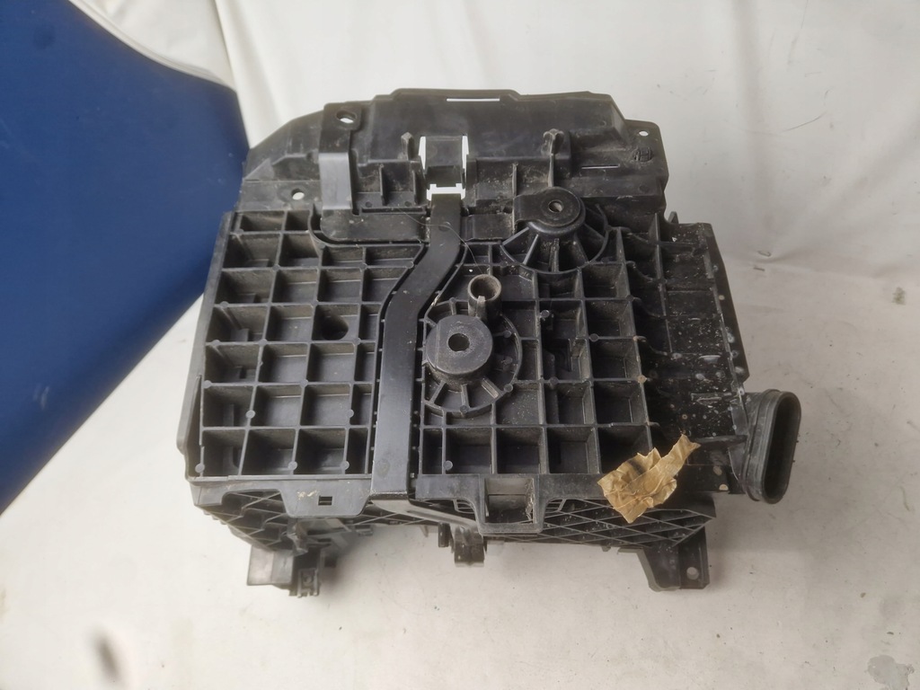 фото №9, Trafic vivaro talneto iii b корпус основание защита аккумулятор