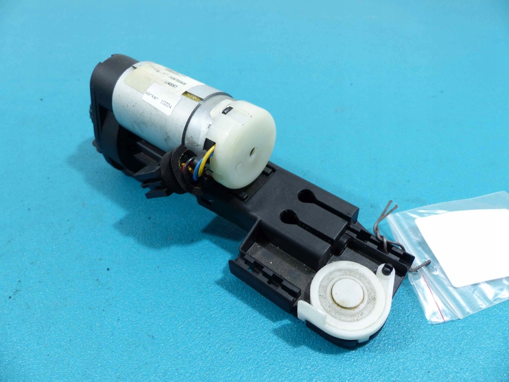 Моторчик windshot mercedes e w207 a207 c207 в Україні