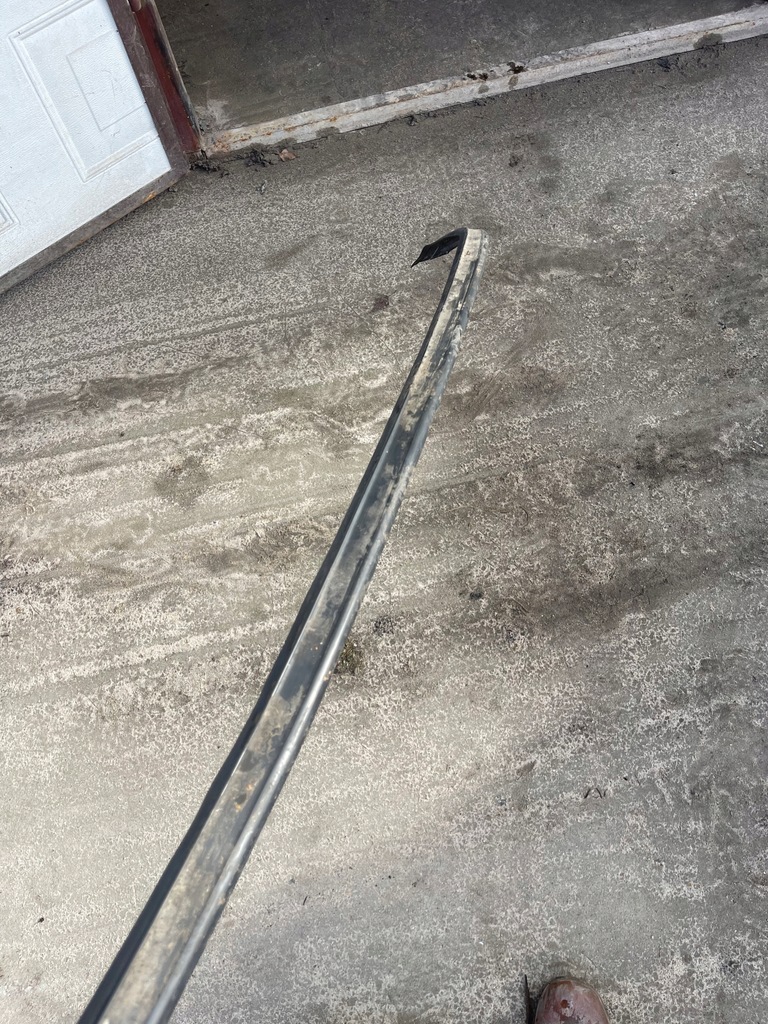 фото №5, Молдинг прокладка стекло передней mercedes w124