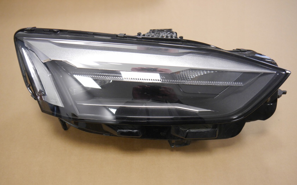 фото №1, Audi a5 8w лампа диодная led 8w6941012a