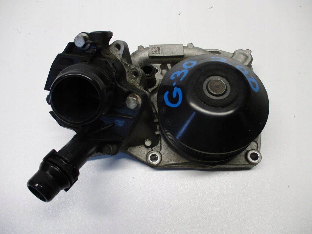 фото №1, Насос wody bmw 5 g30 2,0d