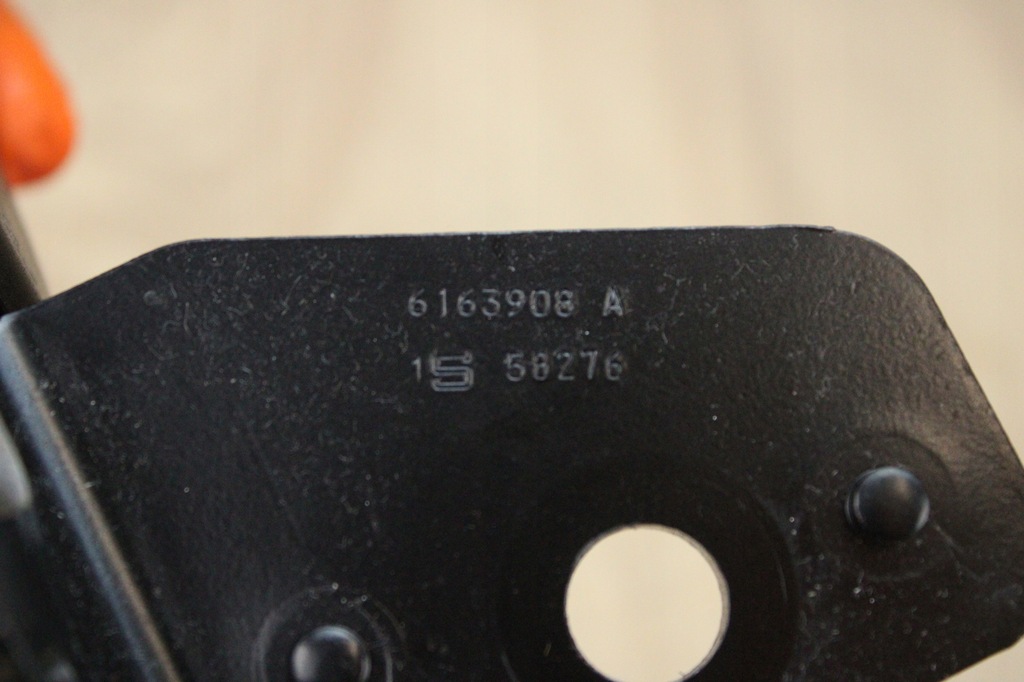 фото №4, Кліпса поперечина задня peugeot 508 i sedan