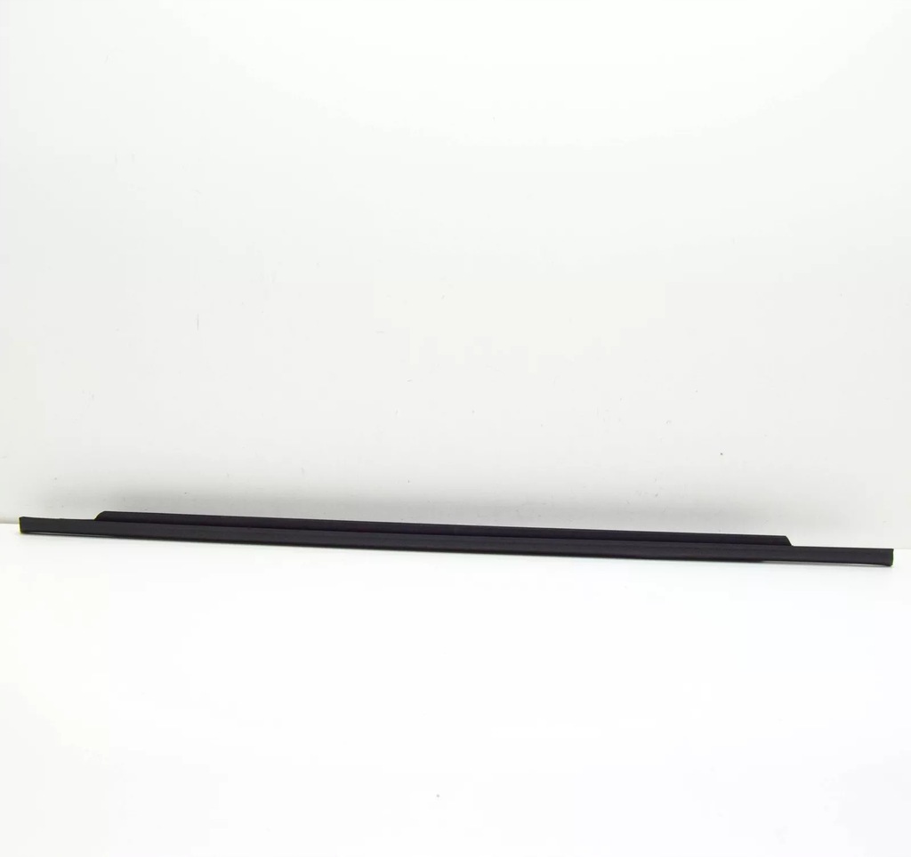 фото №9, Audi a3 sportback 8v прокладка стекло дверь задних левых 8v4839477 oem