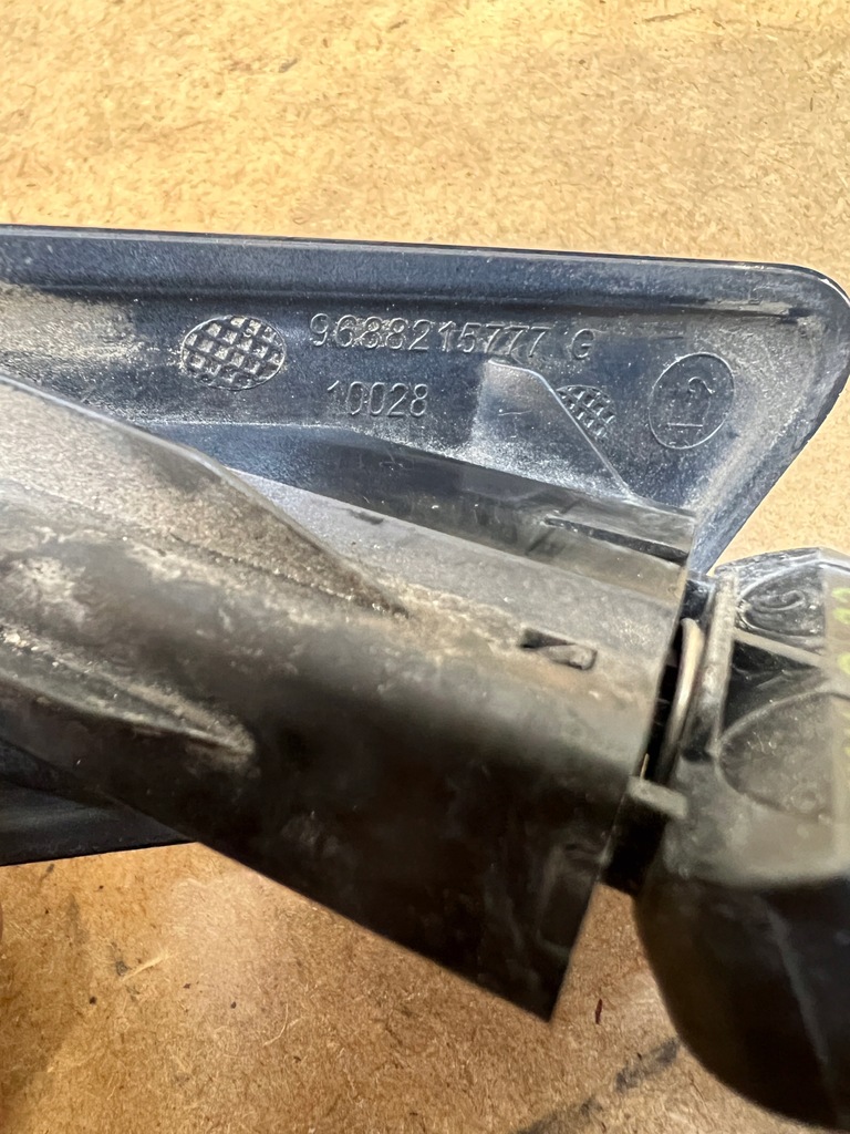 фото №7, Омивач лампи лівий заглушка ds4