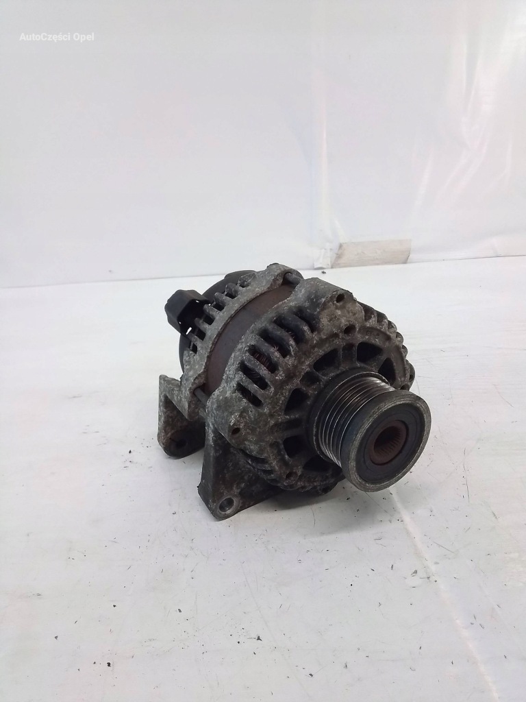 Купить Opel insignia a 1.8 генератор 13500577