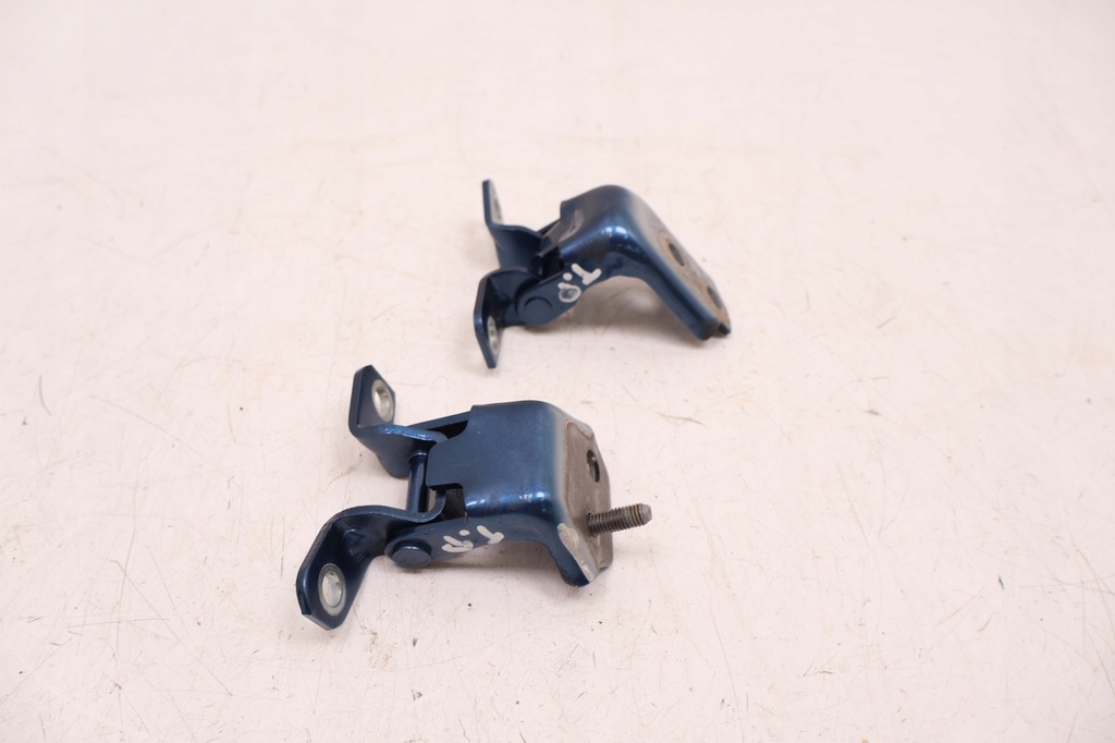 фото №1, Mazda cx-5 ii 17- петлі двері правих задня 45b