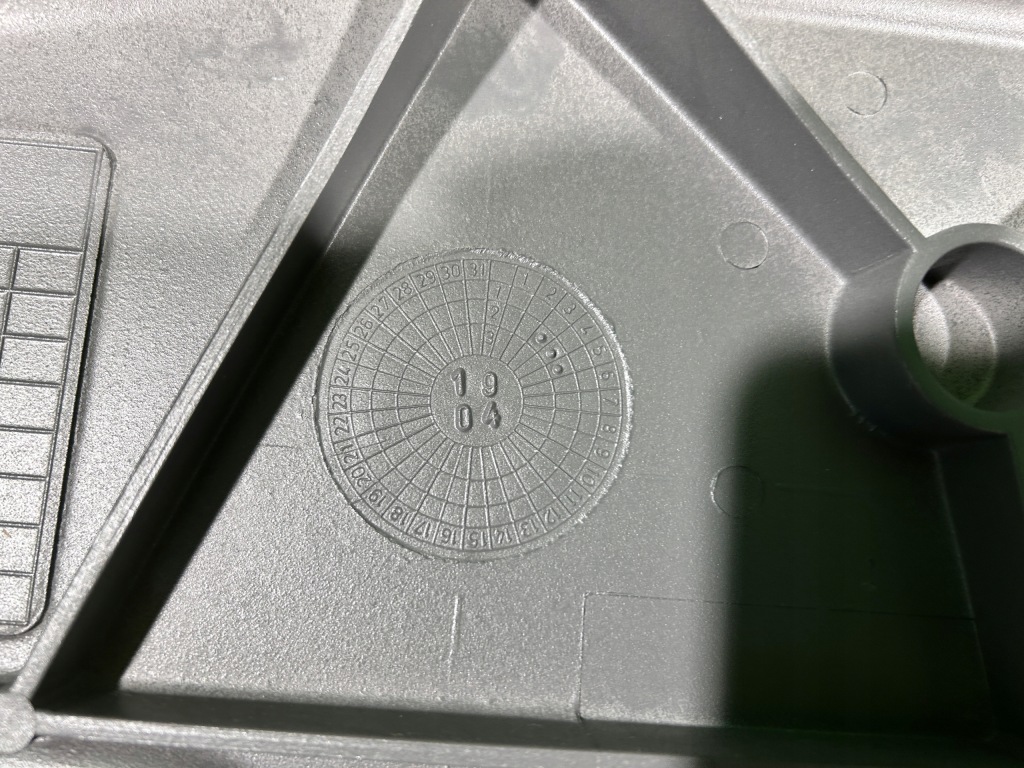 Mercedes axor w944 бампер перед кутик правий передній a9448800204 Зі Шроту