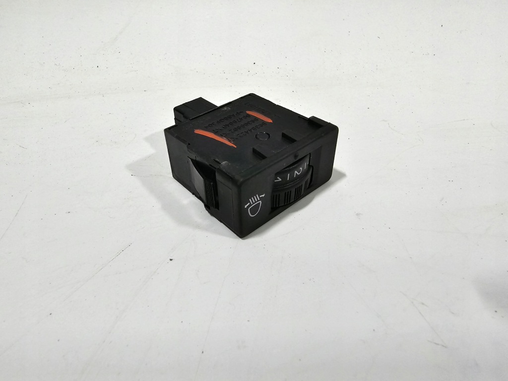 фото №1, Панель перемикач регулювання світла 208 i #1757