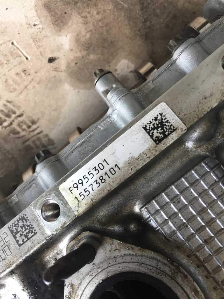 фото №11, Bmw 2.0d b47c20b головка комплектна вали