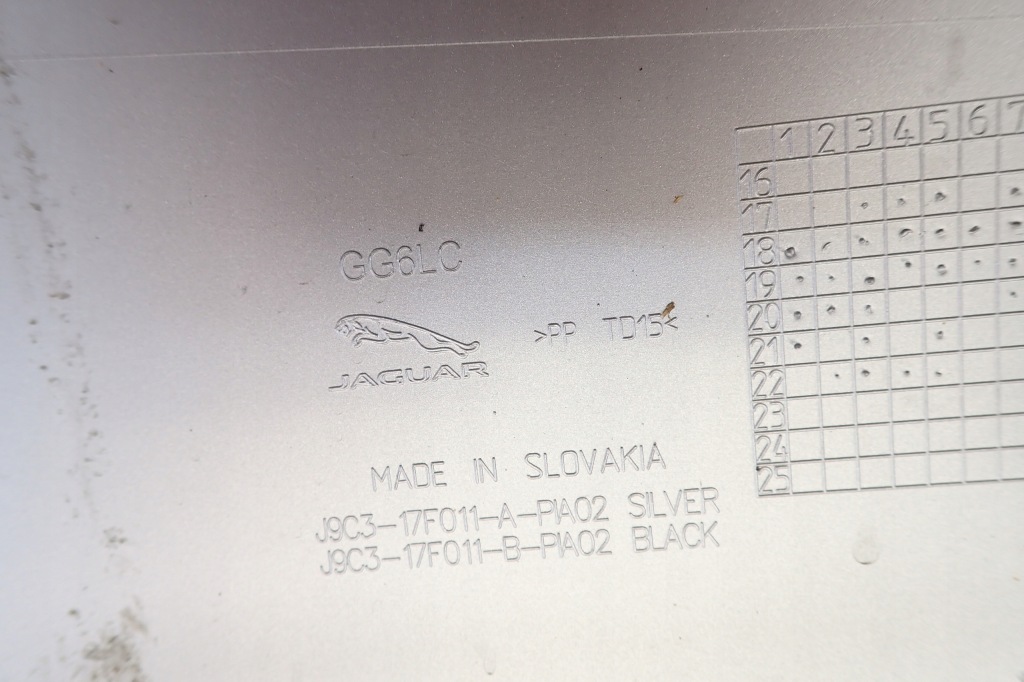 фото №13, Jaguar e-pace 17- накладка спойлер бампера перед передня j9c317f011apia02