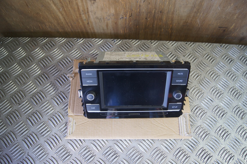 фото №1, Радио заводской vw polo vi 2g t-roc