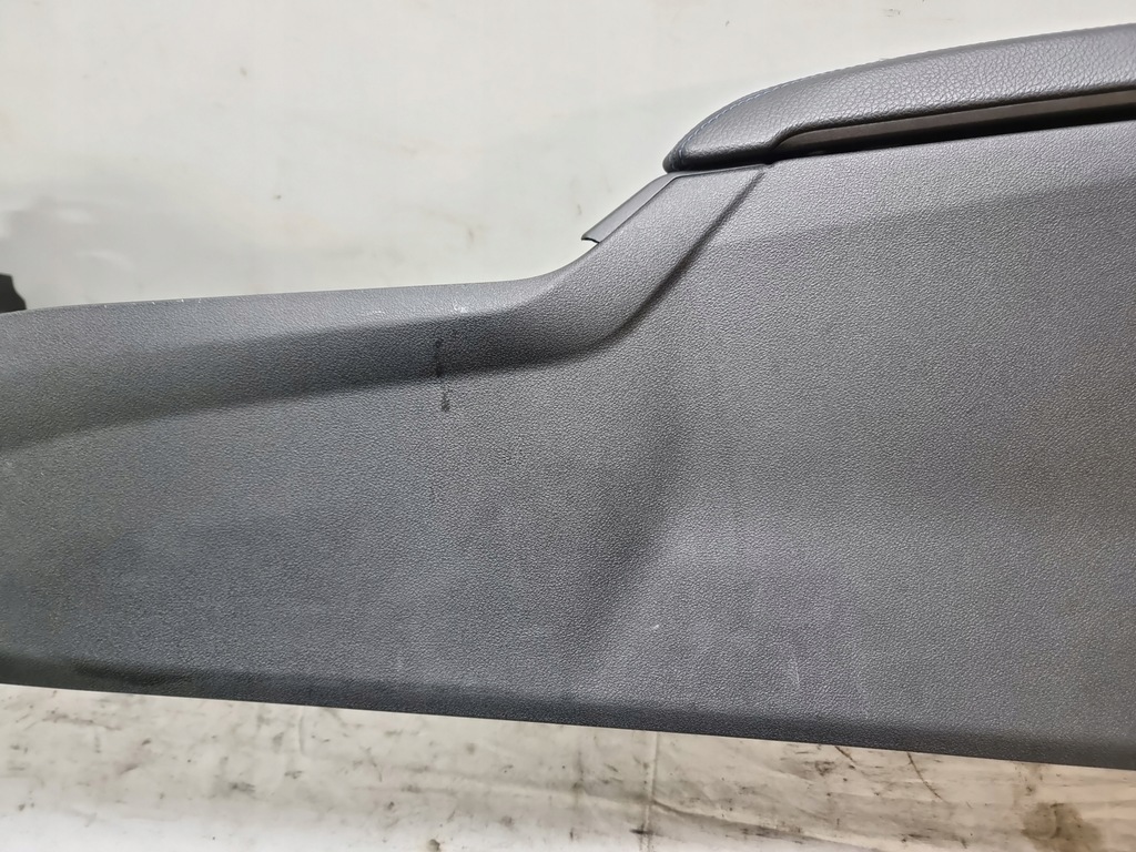 фото №6, Bmw 1 f40 туннель средний niebieska nić