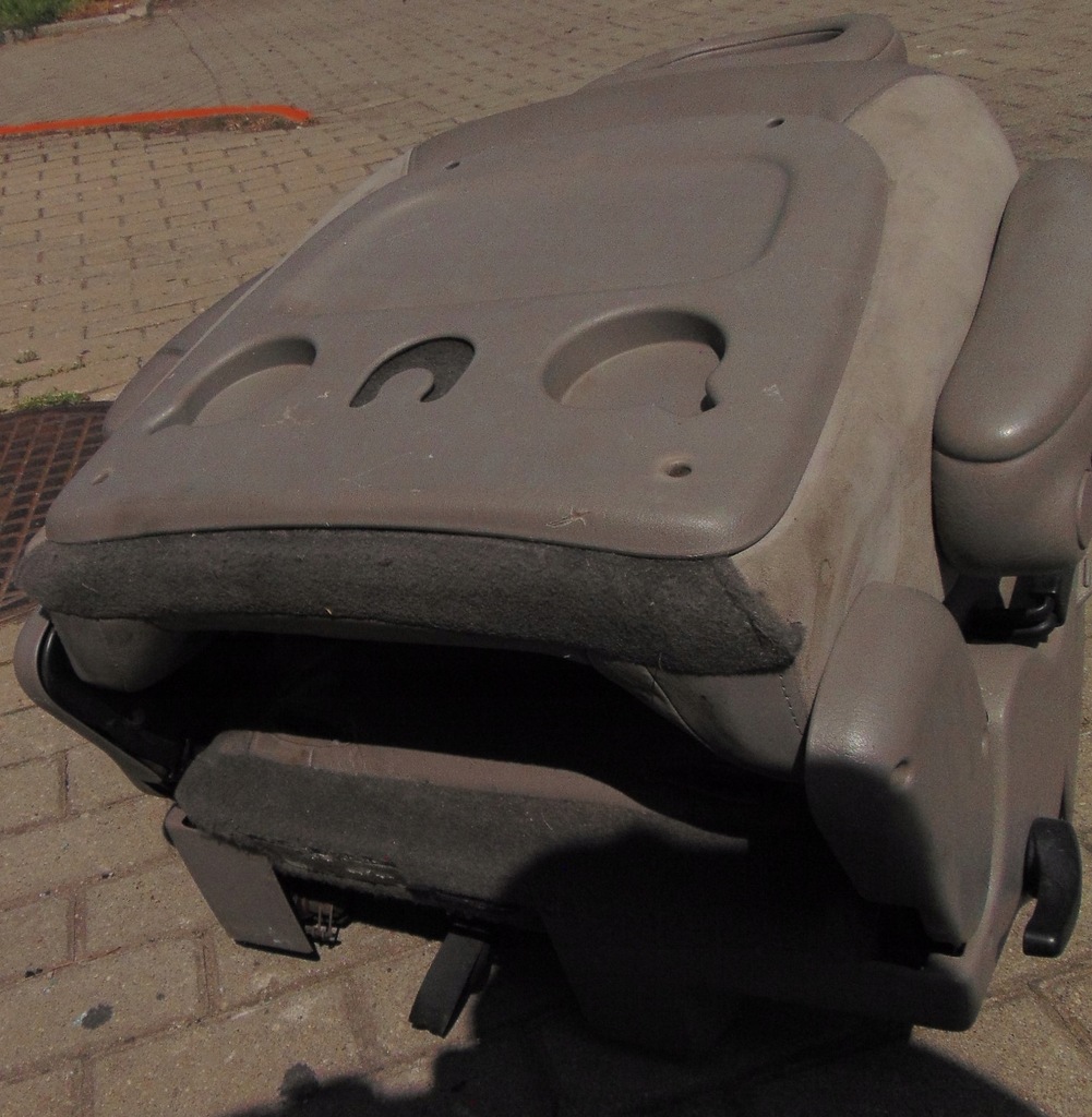 фото №11, Сиденье правый задняя 2 ряд chrysler voyager 4 iv europa