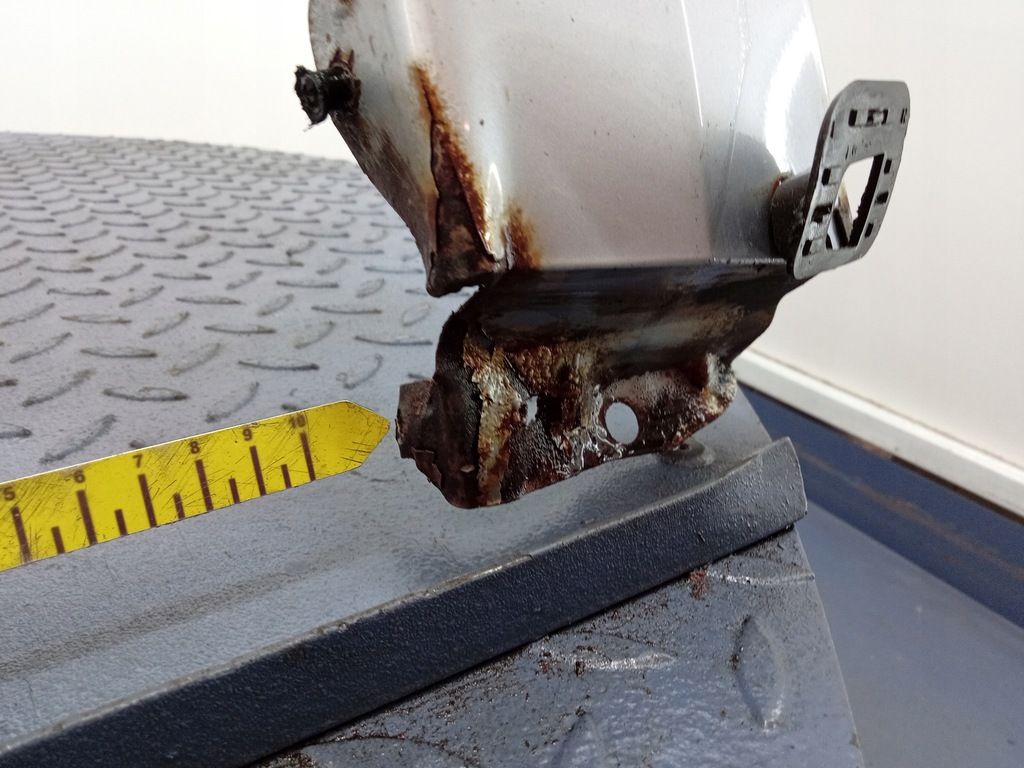 фото №6, Outlander i 03- крыло перед левый передний a31a