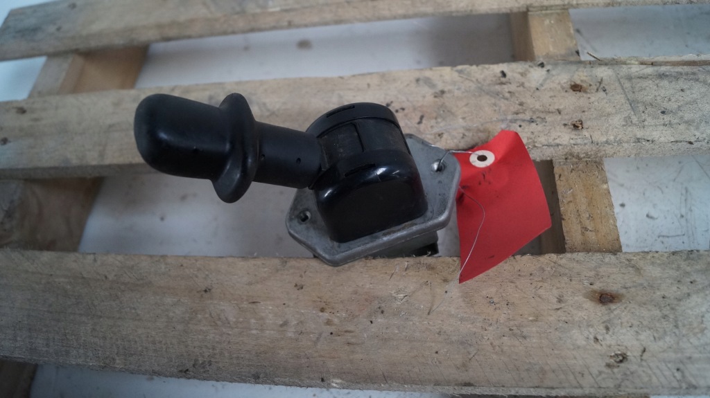 Купить Клапан тормоза ручного ручной renault premium dxi