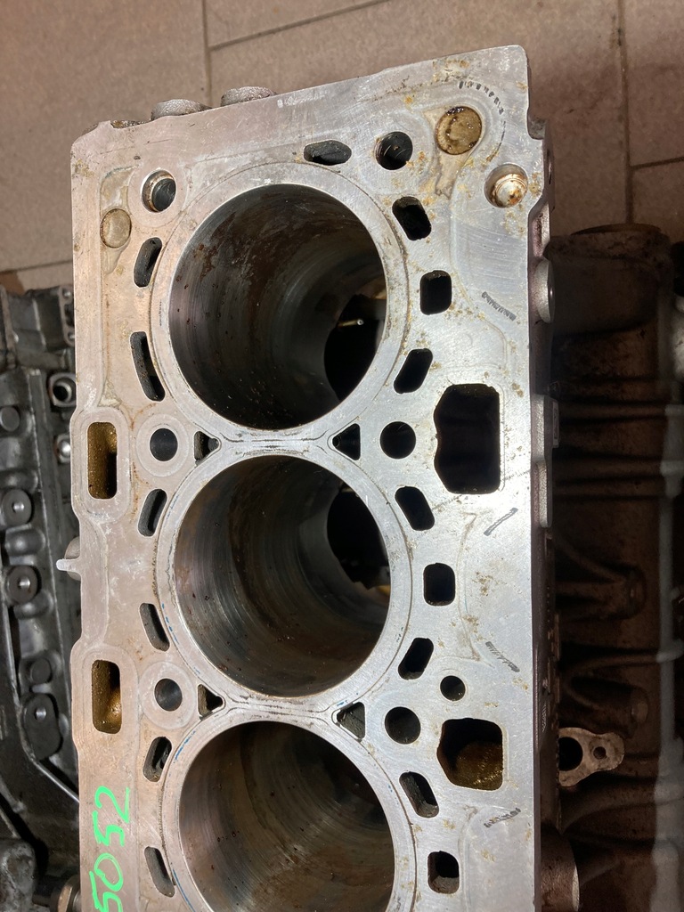 фото №10, Блок двигателя 8642458 b48b20a bmw 2.0 benz