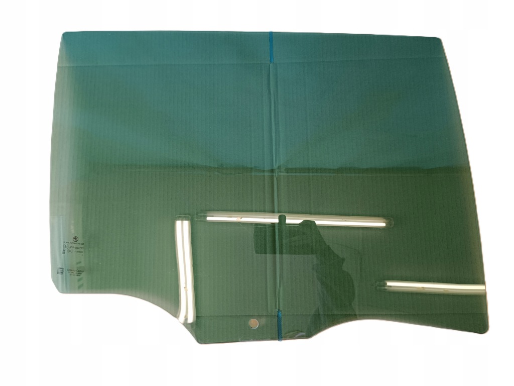 Купити Skoda octavia iv combi 2,0tdi скло двері правий задній з 2023 roku 5e7845206a