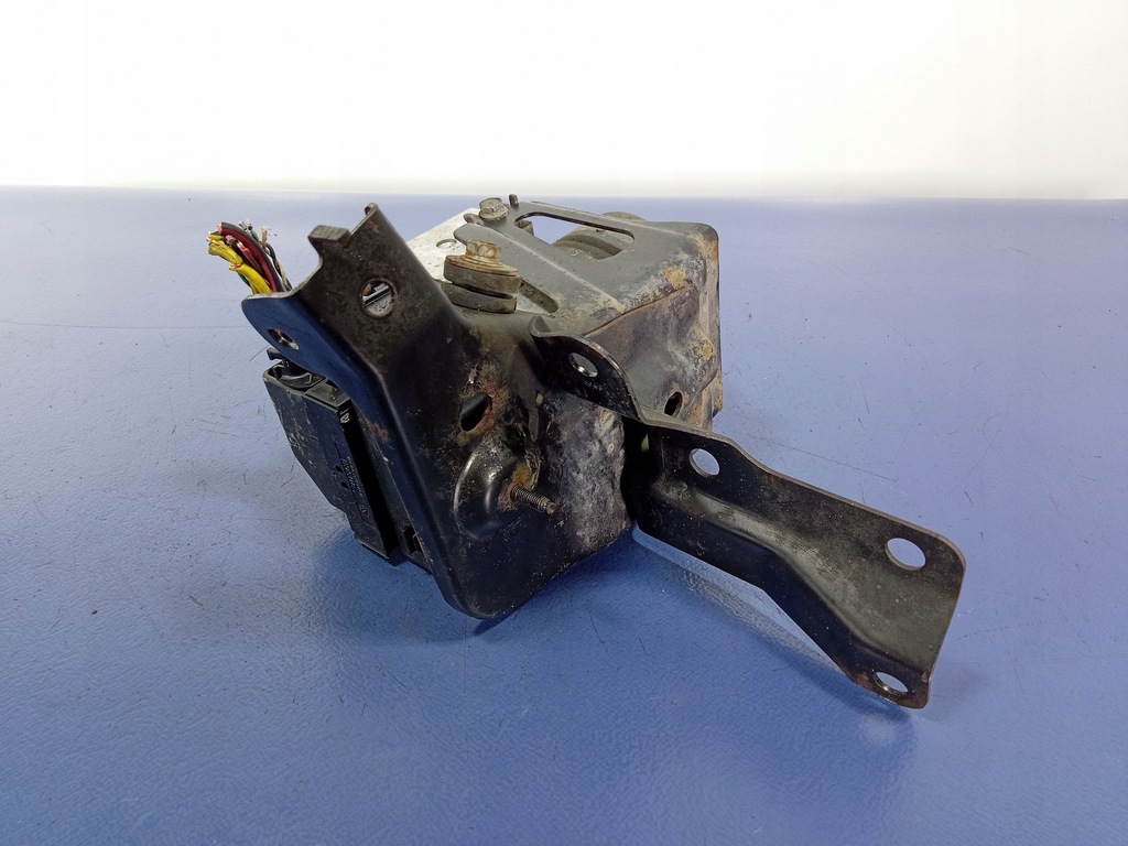 фото №4, Nissan almera n16 2.2d 110km насос abs 47660-5m301