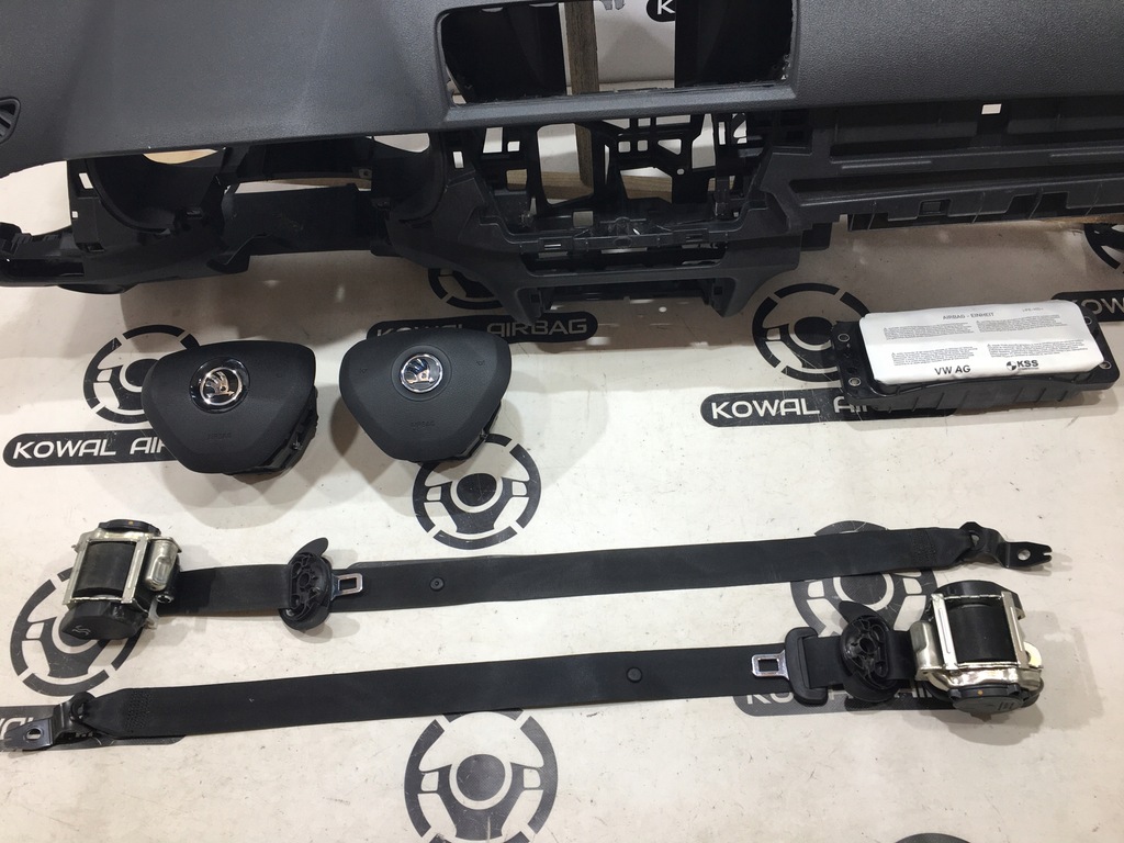 фото №5, Skoda fabia 3 iii приборная панель консоль подушка безопасности подушки безопасности ремни оригинал демонтаж