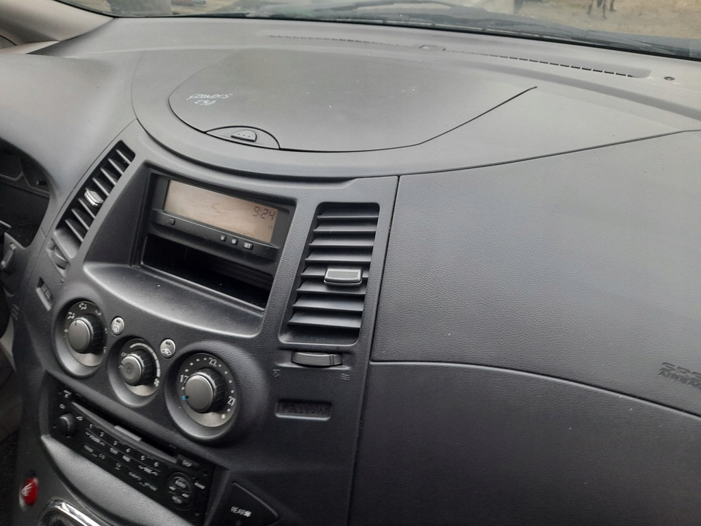 фото №9, Mitsubishi grandis pulpit приборная панель приборная консоль
