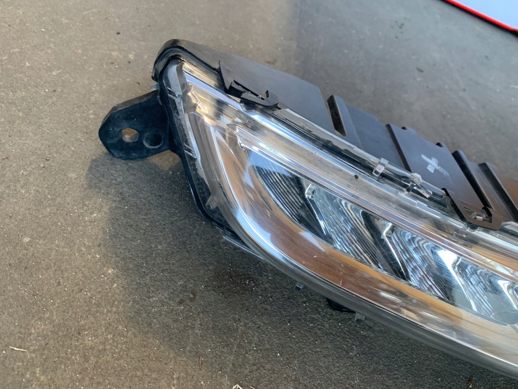 Citroen c4 picasso 2 рестайлинг  фара led drl правый Доставка