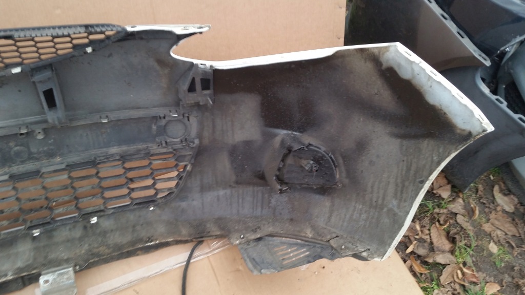 фото №12, Mazda 2 ii бампер перед передній