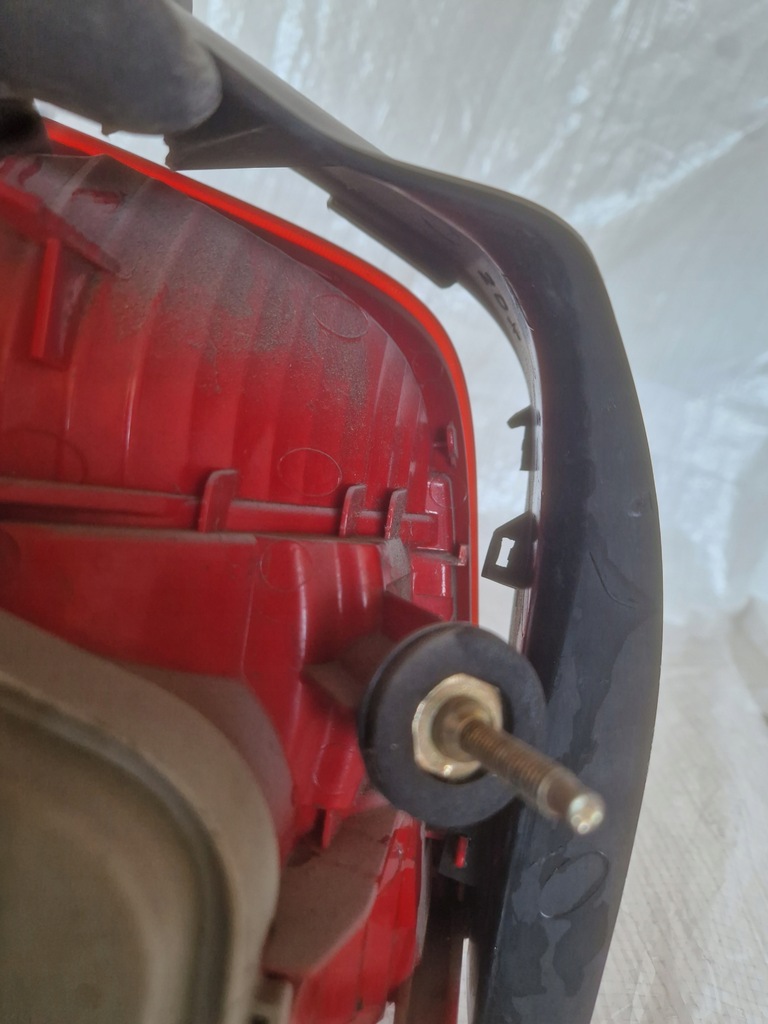 фото №9, Audi a3 8p лампа задня задня права вкладиш 8p0945096