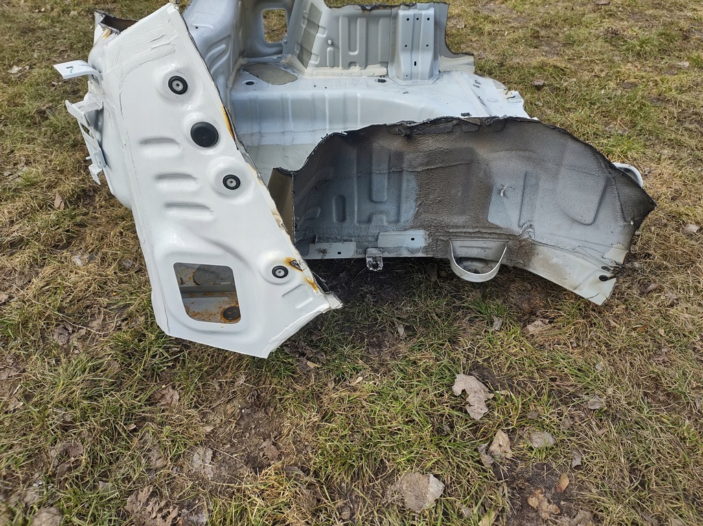 фото №10, Mg zs ev 2023 - піддон підлога багажника