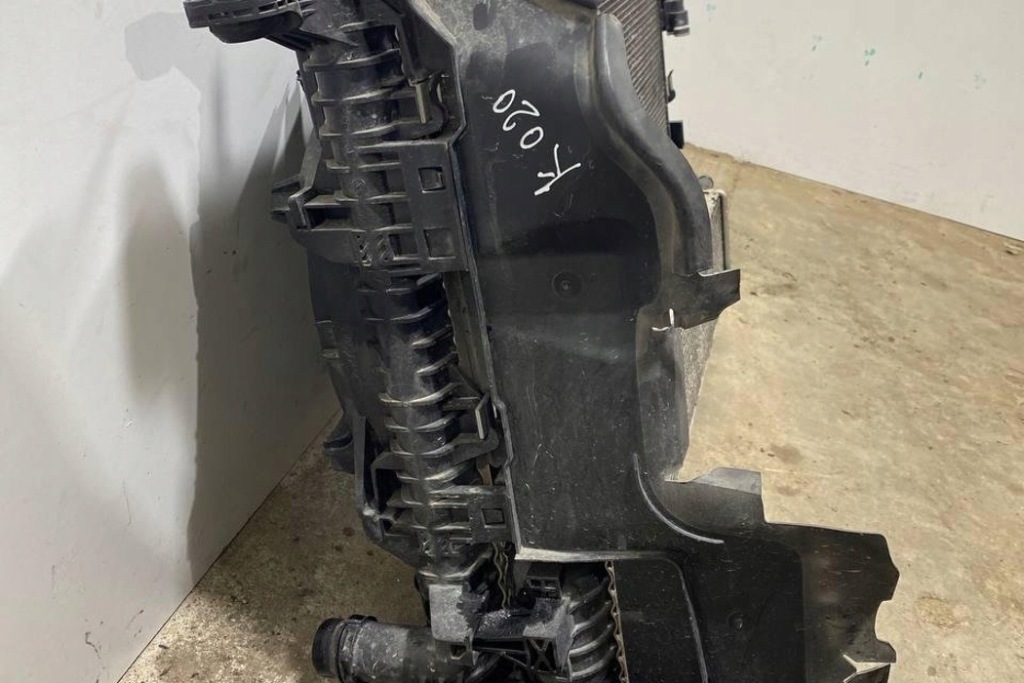 Радіатор води audi a7 sportback 4ga, 4gf 4h0121003n бензиновий 228kw 2013 Ціна