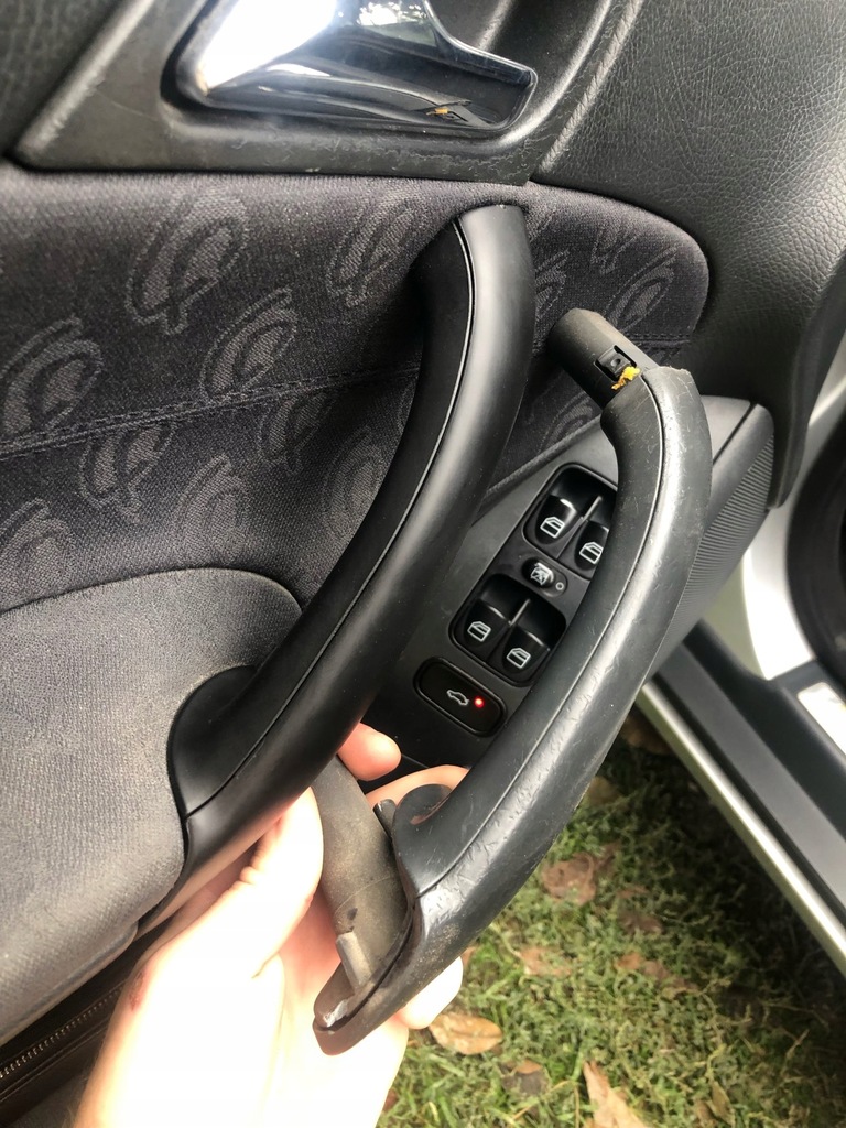 фото №15, Ручка кронштейн двері mercedes w203 перед комплект