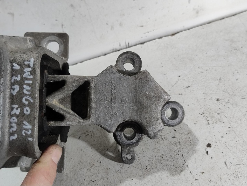 фото №2, Кронштейн подушка двигуна renault twingo ii 1.2 112325742r