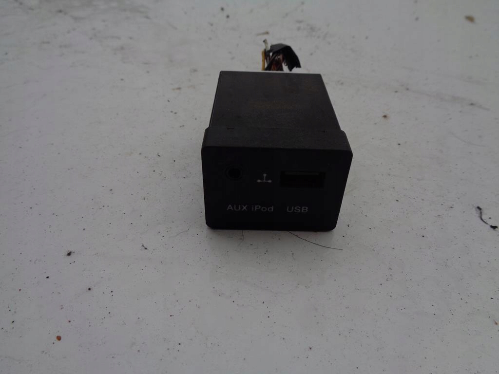 фото №1, Роз'єм usb aux kia ceed i 1 fl