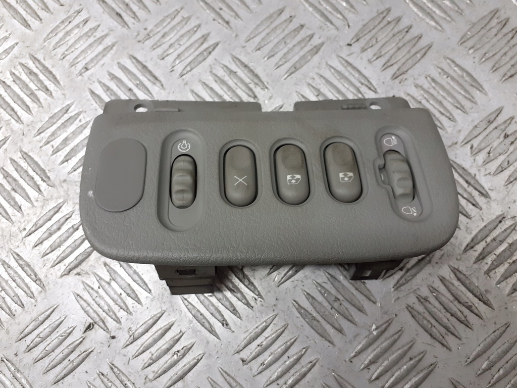 фото №1, Панель переключателей renault scenic i 7700432429