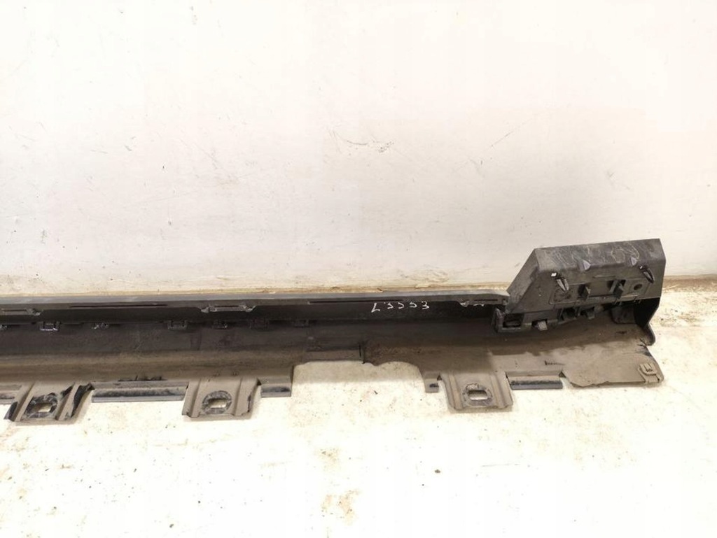 фото №9, Porsche taycan 9j1 2021 накладки порогові, накладки