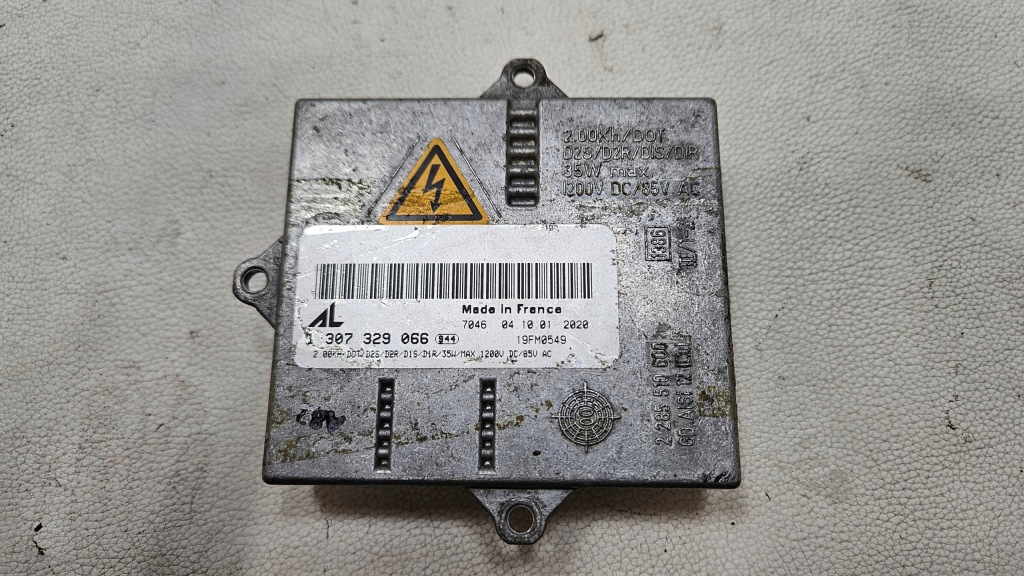 фото №1, Перетворювач audi оригінальний номер 1307329066