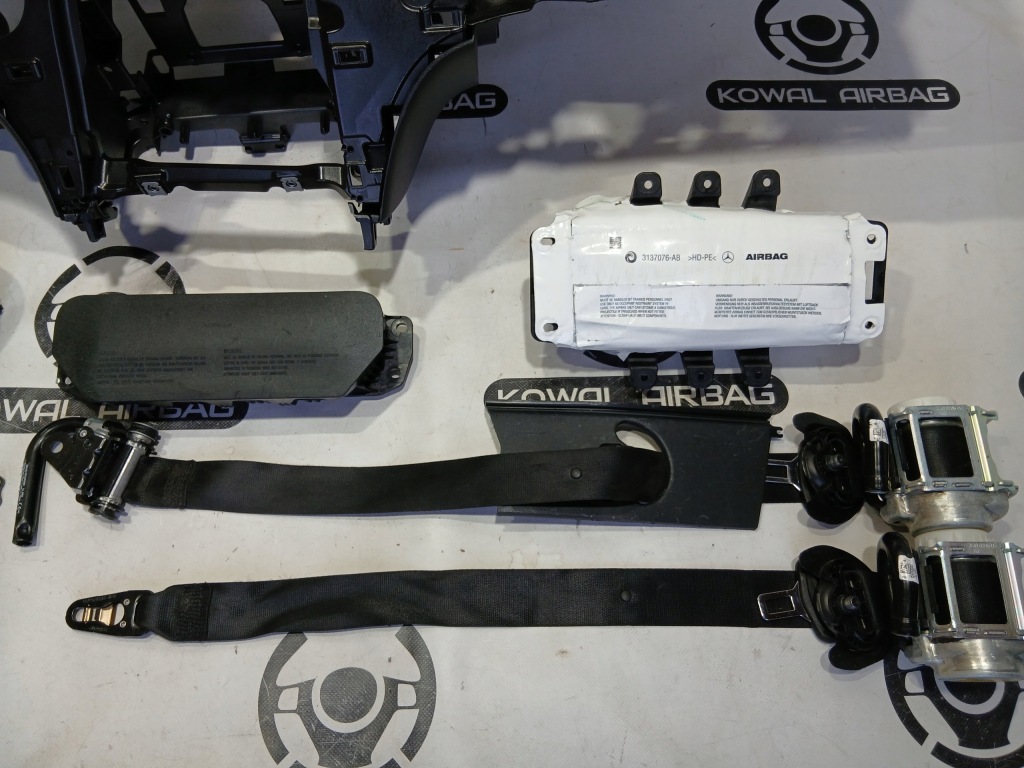 Mercedes cle w236 c236 236 приборная панель панель  подушка безопасности подушки безопасности ремни оригинал Недорого